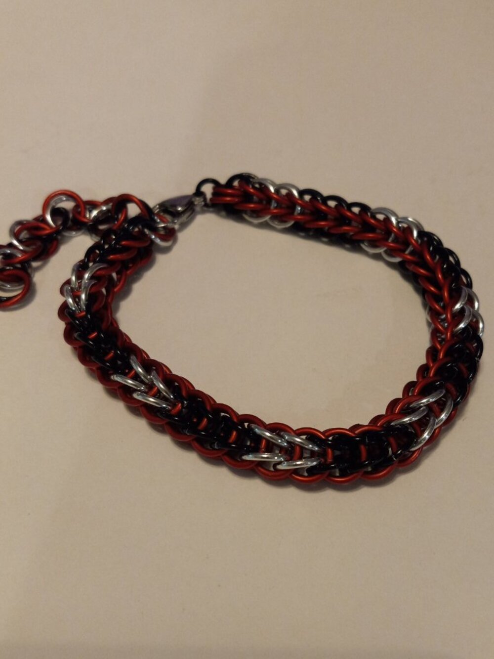 Red, black, & silver Full Persian bracelet - Picture 7 of 8